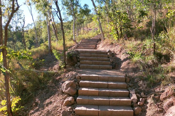 Mount Louisa Walking Trail