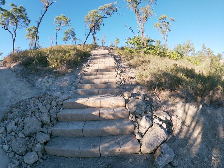 mount-louisa-walking-trail-(3)